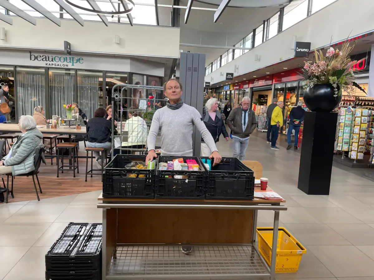 Foto bij Inzamelingsactie Voedselbank Den Bosch